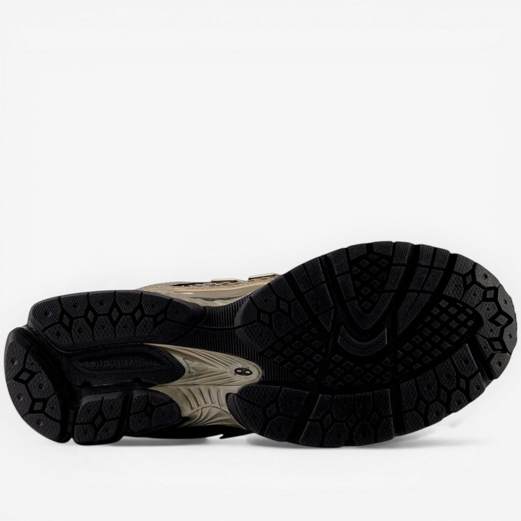 Asics sneaker outsole view, black and tan sole, footwear, sneakers, new balance, asics