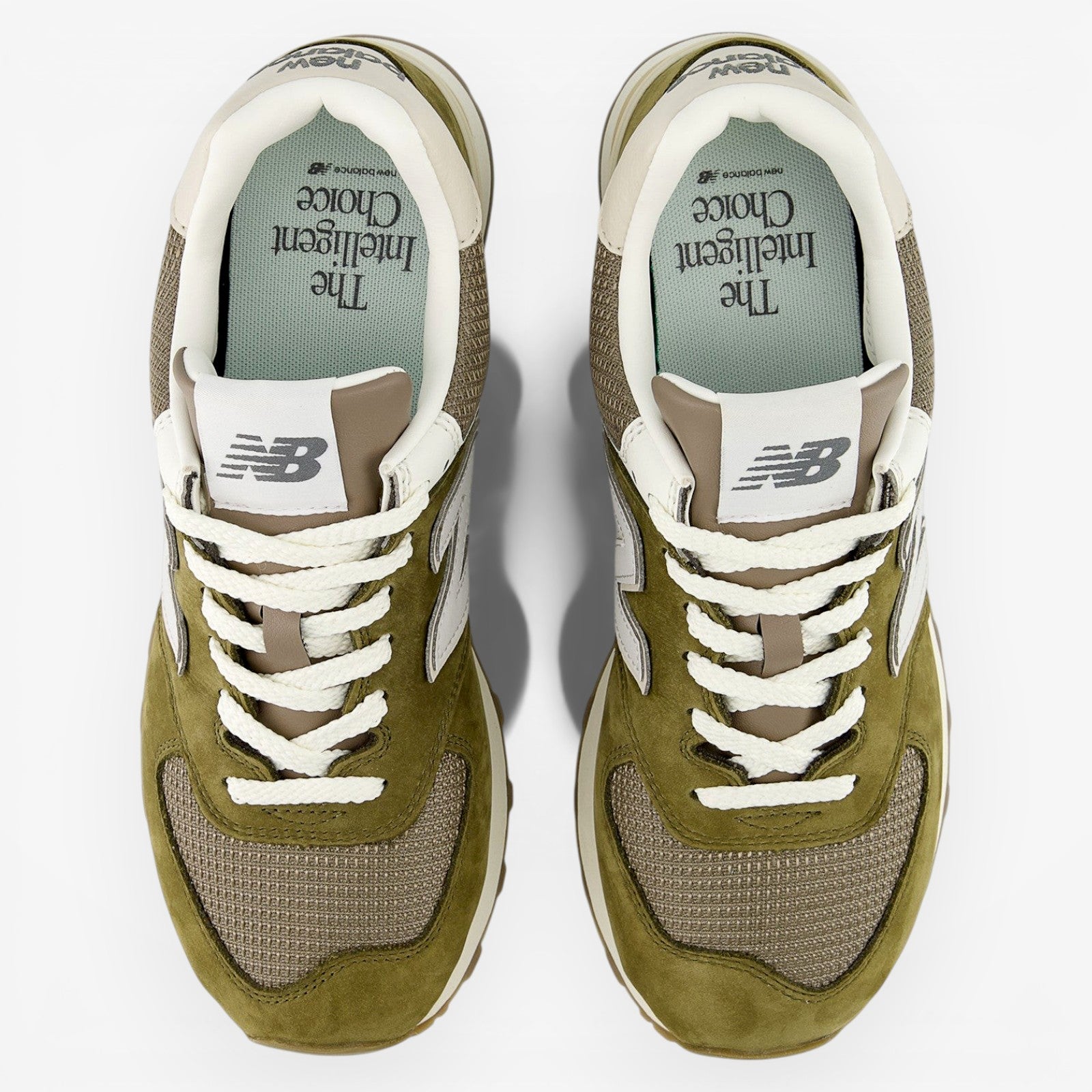 New Balance 574 – Calcium / Dark Silver Metallic