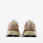 Tan and beige New Balance sneakers rear view, chunky sole, footwear, sneakers, fashion