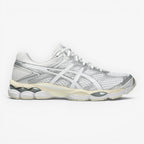 METRO ASICS GEL-Cumulus 16 white and silver mesh running shoes with synthetic overlays and GEL cushioning.