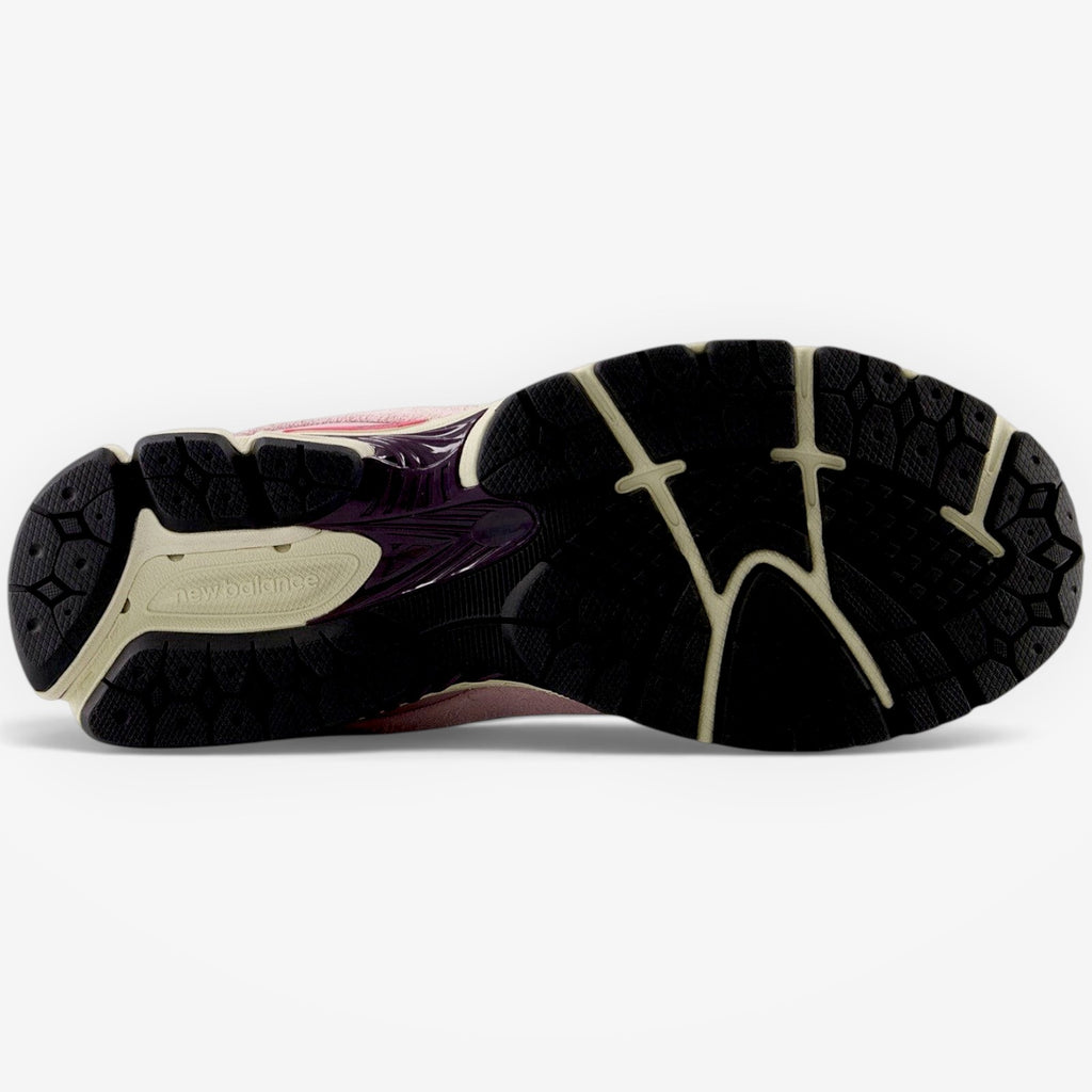 METRO New Balance 2002R sneaker outsole in black and cream with N-ergy technology branding