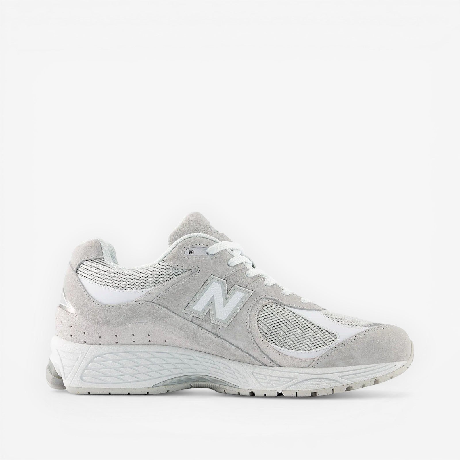 METRO New Balance 2002R Rain Cloud grey suede and mesh lifestyle sneakers with ABZORB cushioning.