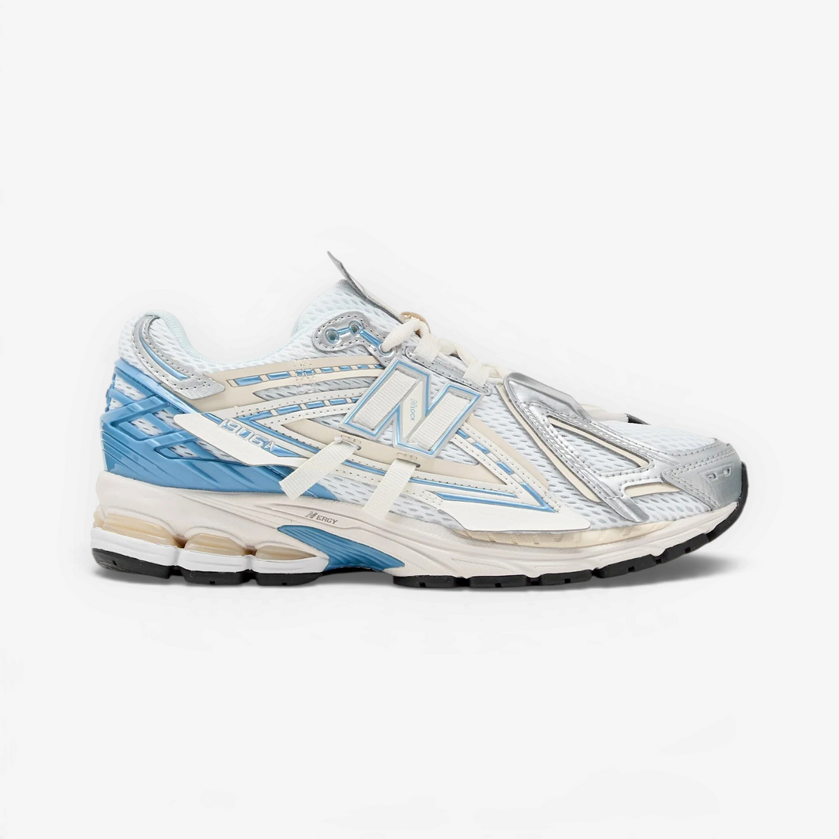 METRO New Balance 1906A sneaker in sea salt and altitude metallic with mesh upper and blue synthetic overlays